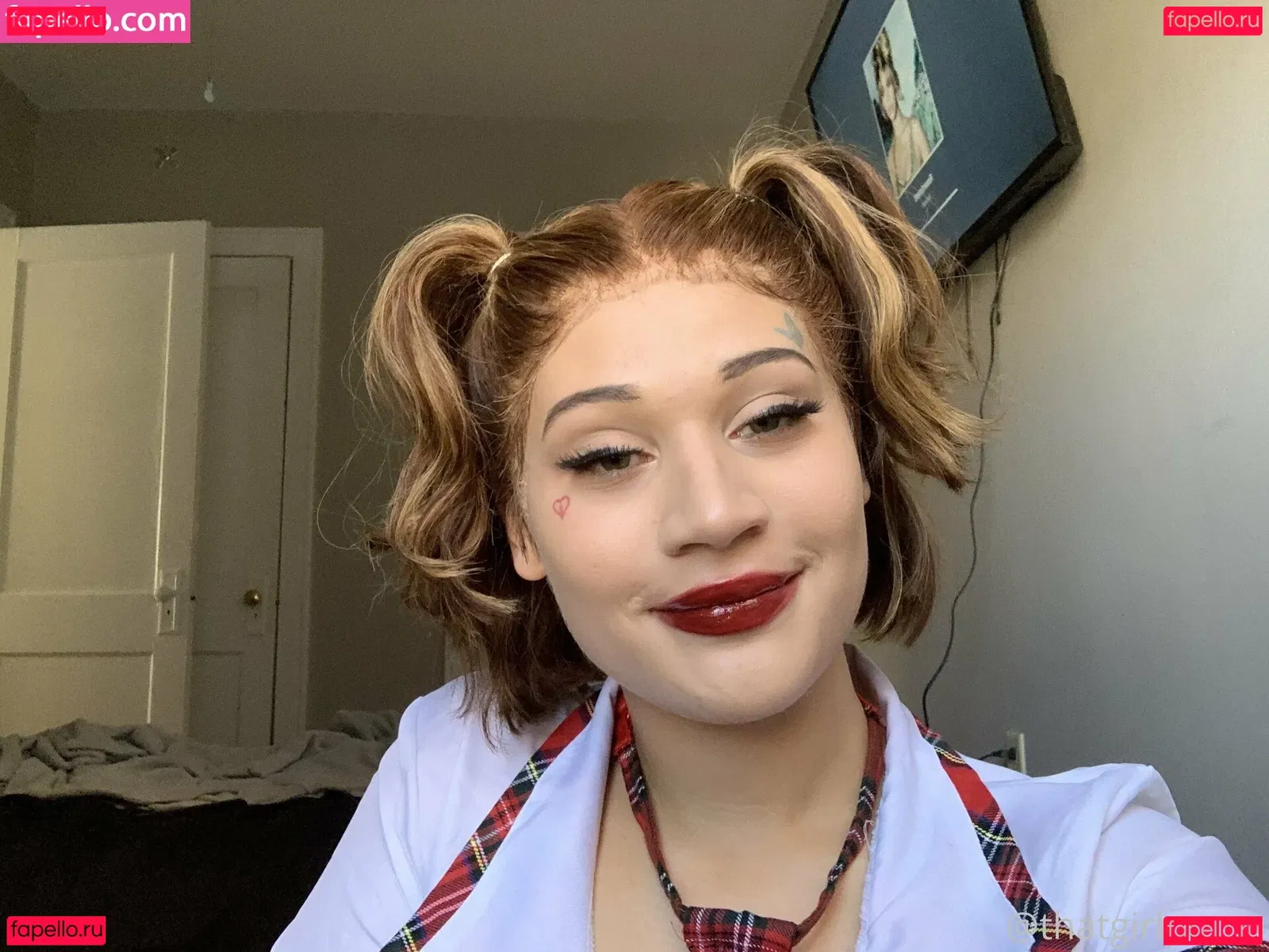 nevenevnev Onlyfans Photo Gallery 