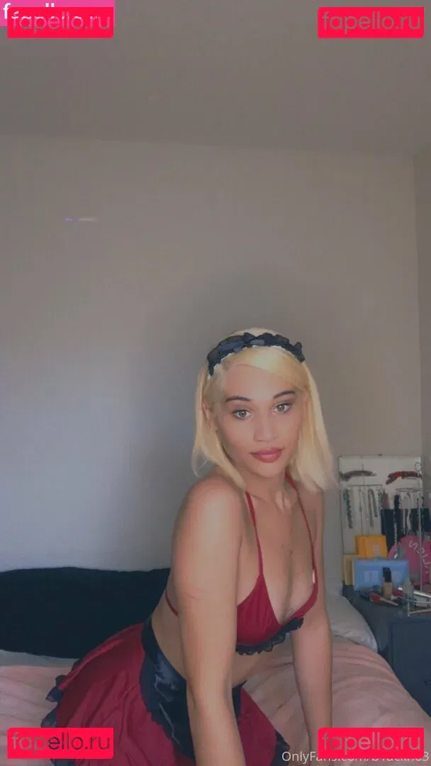 nevenevnev Onlyfans Photo Gallery 