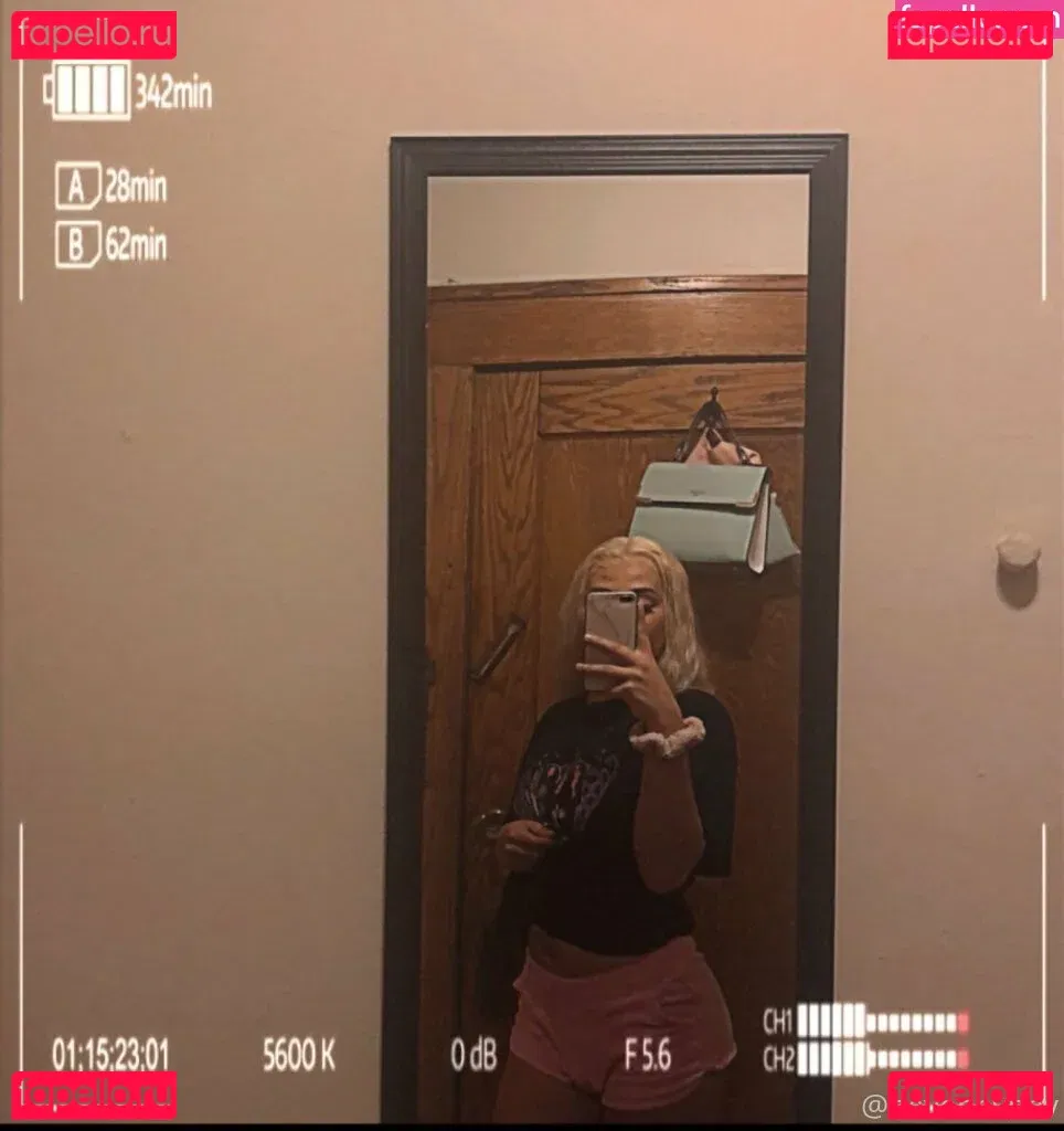 nevenevnev Onlyfans Photo Gallery 