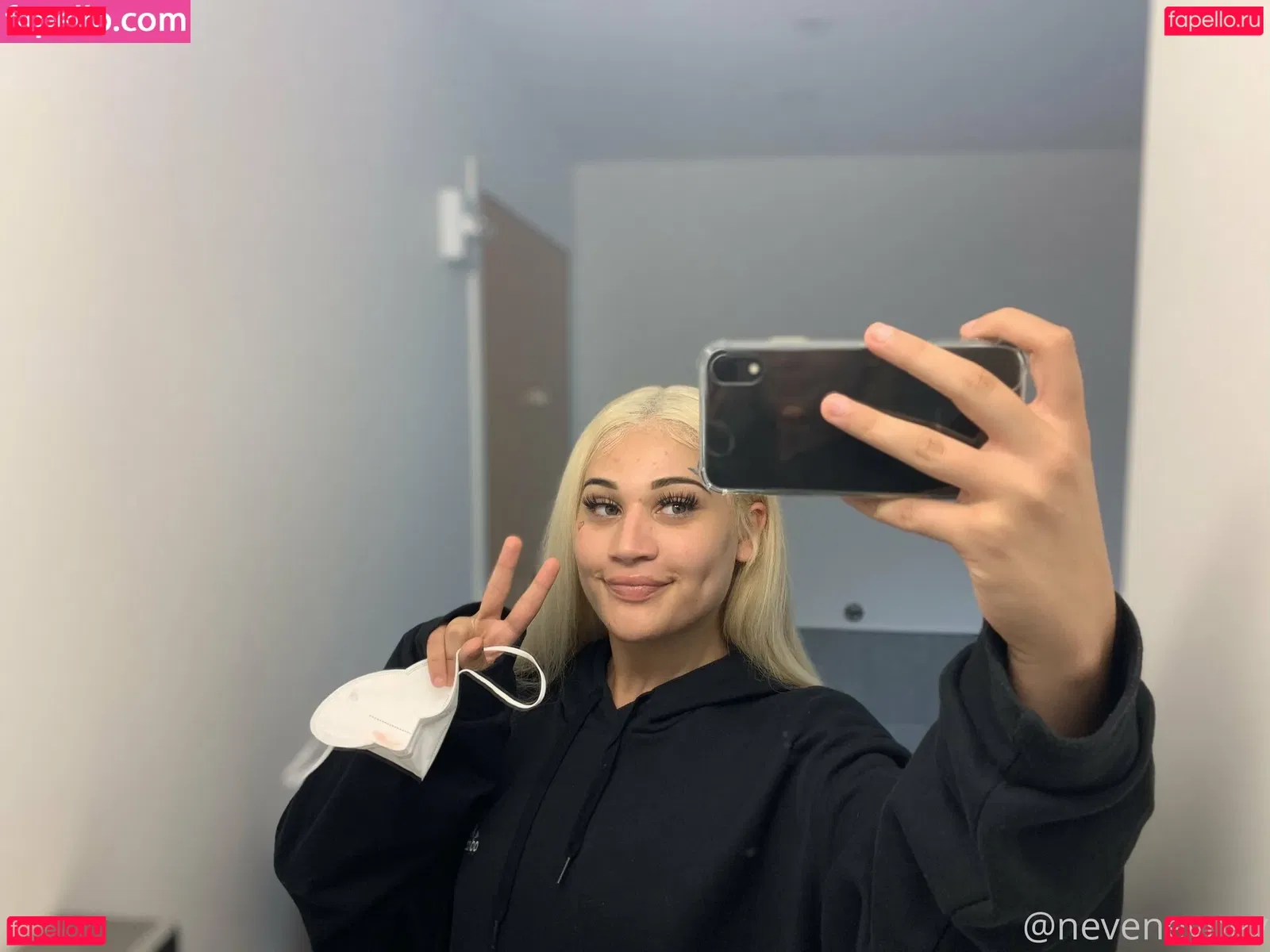 nevenevnev Onlyfans Photo Gallery 