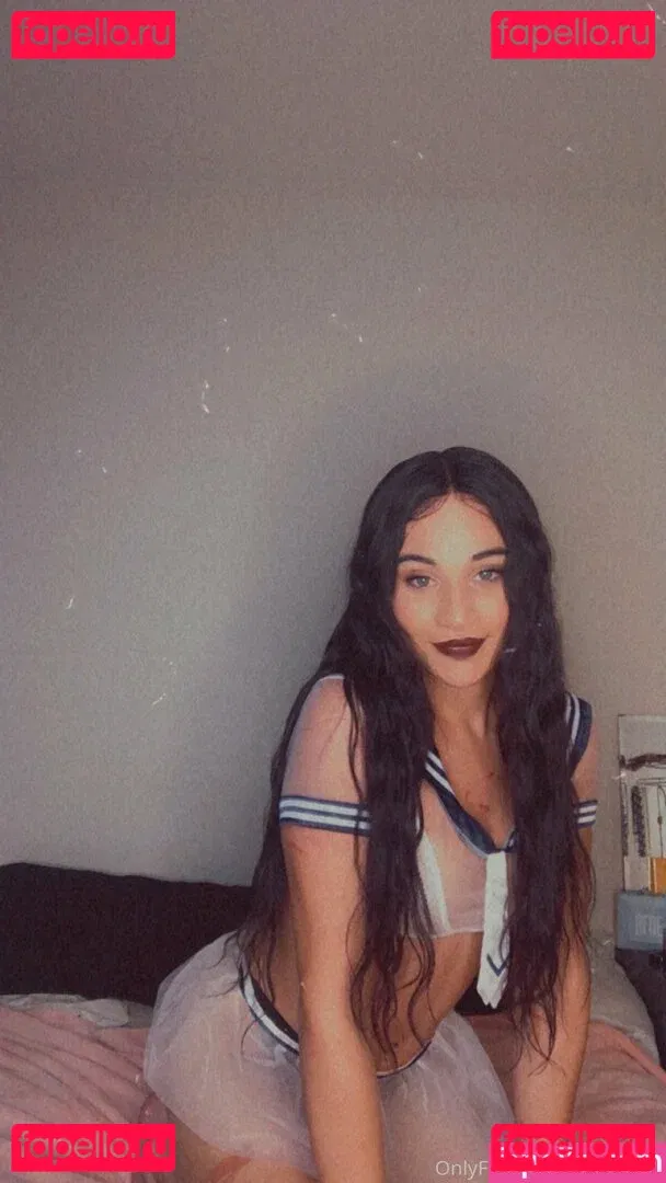 nevenevnev Onlyfans Photo Gallery 