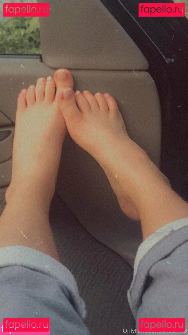 nevenevnev Onlyfans Photo Gallery 