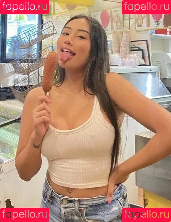 Ellerie Marie Onlyfans Photo Gallery 