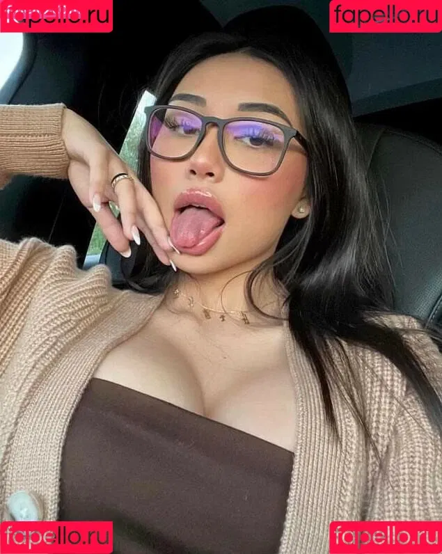 Ellerie Marie Onlyfans Photo Gallery 