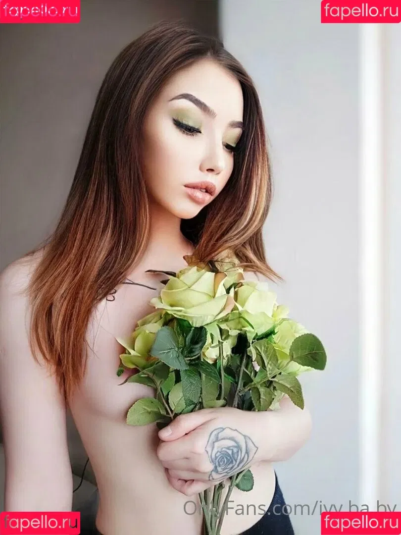 ivy.ba.by Onlyfans Photo Gallery 