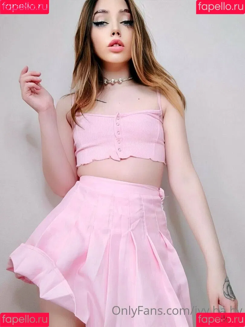 ivy.ba.by Onlyfans Photo Gallery 