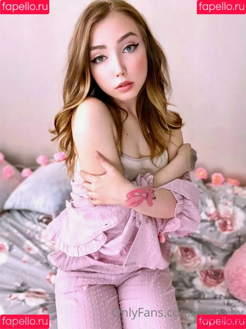 ivy.ba.by Onlyfans Photo Gallery 