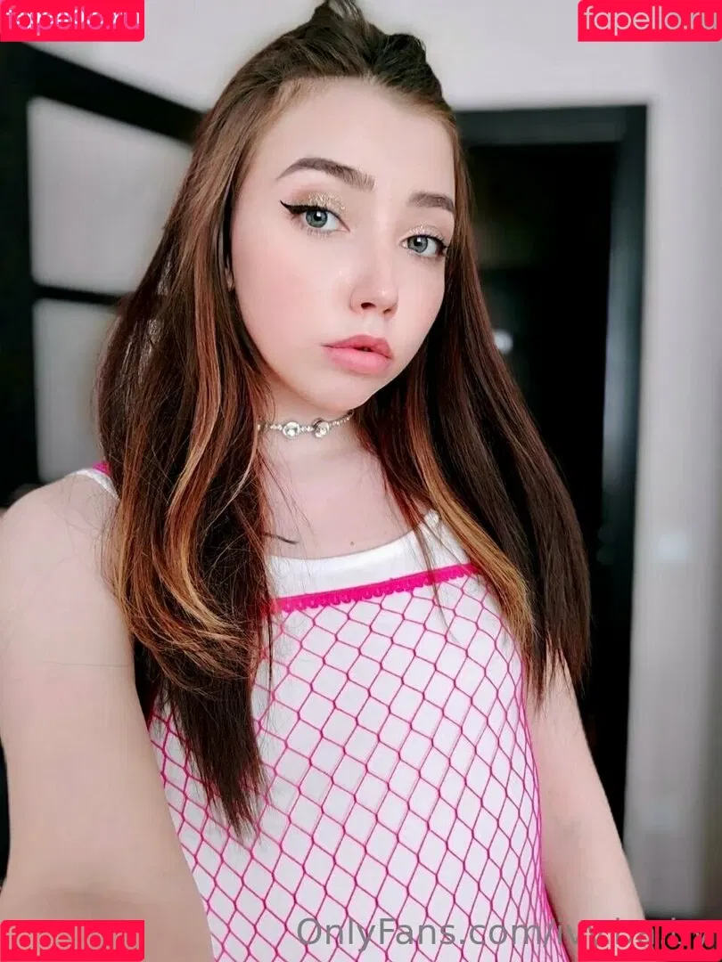 ivy.ba.by Onlyfans Photo Gallery 