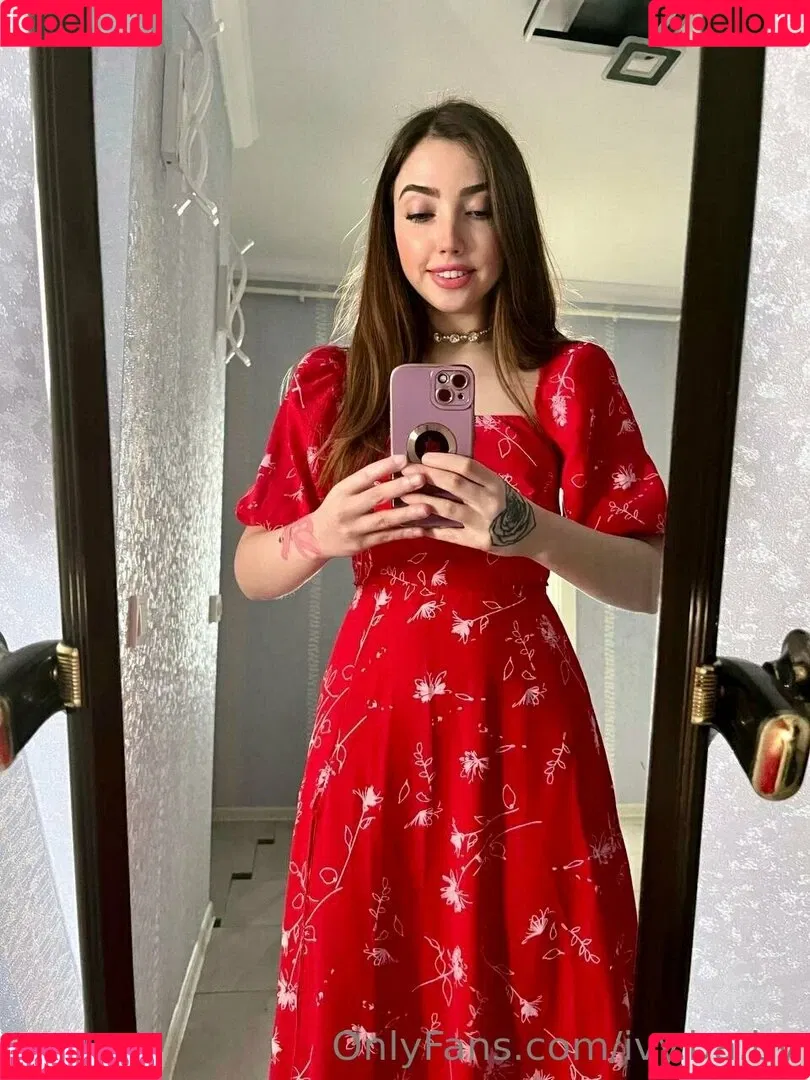 ivy.ba.by Onlyfans Photo Gallery 