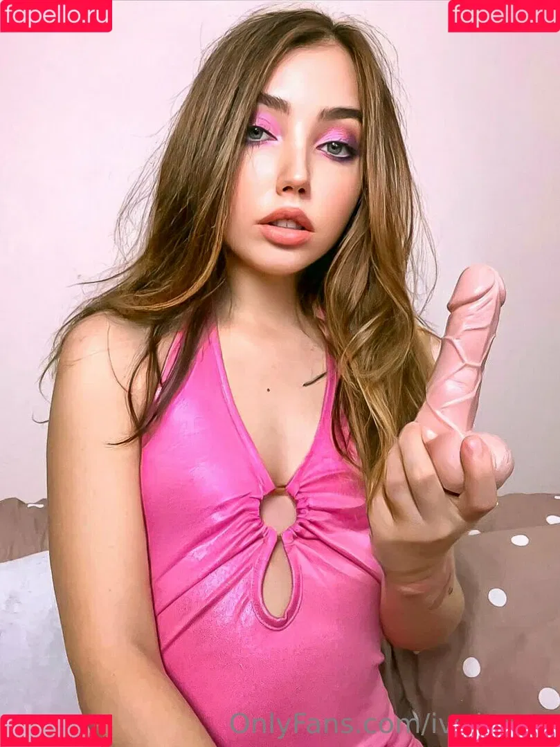 ivy.ba.by Onlyfans Photo Gallery 