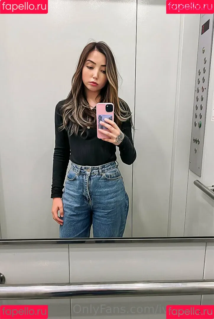 ivy.ba.by Onlyfans Photo Gallery 