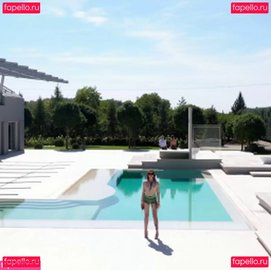 ivy.ba.by Onlyfans Photo Gallery 