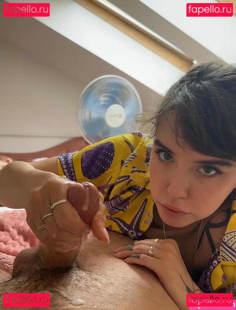 ivy.ba.by Onlyfans Photo Gallery 