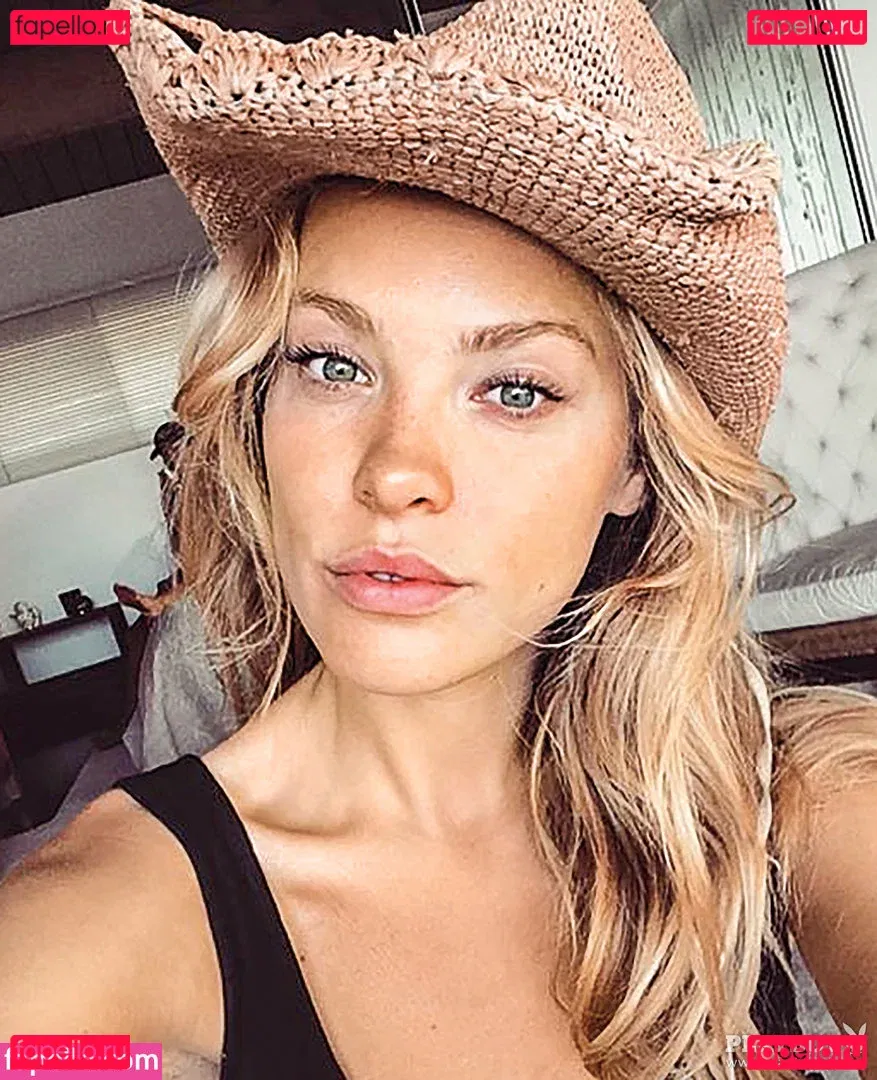 Kristy Garett Onlyfans Photo Gallery 