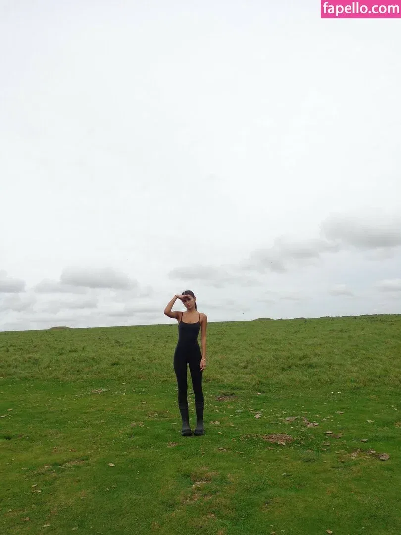 Tina Tonkin Onlyfans Photo Gallery 