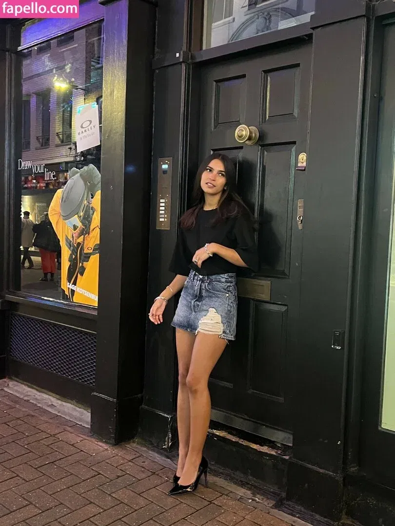 Tina Tonkin Onlyfans Photo Gallery 