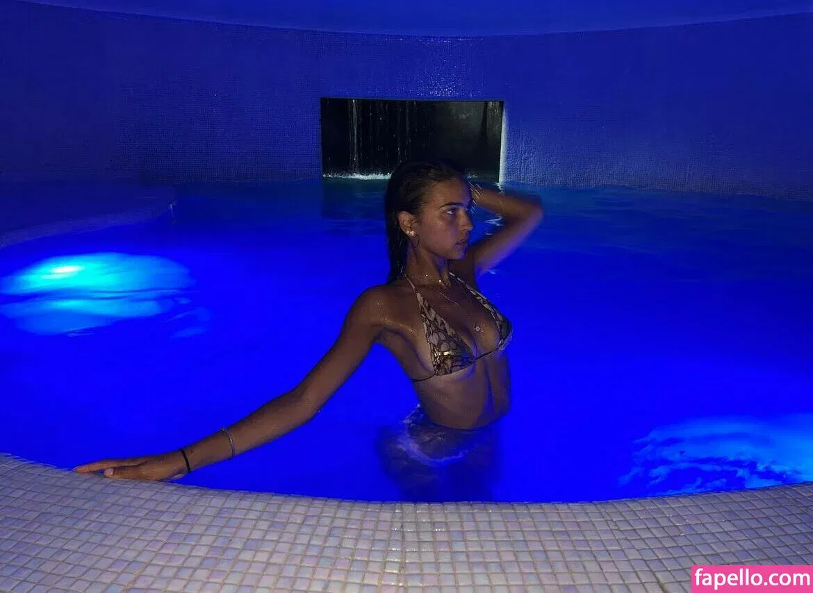 Tina Tonkin Onlyfans Photo Gallery 