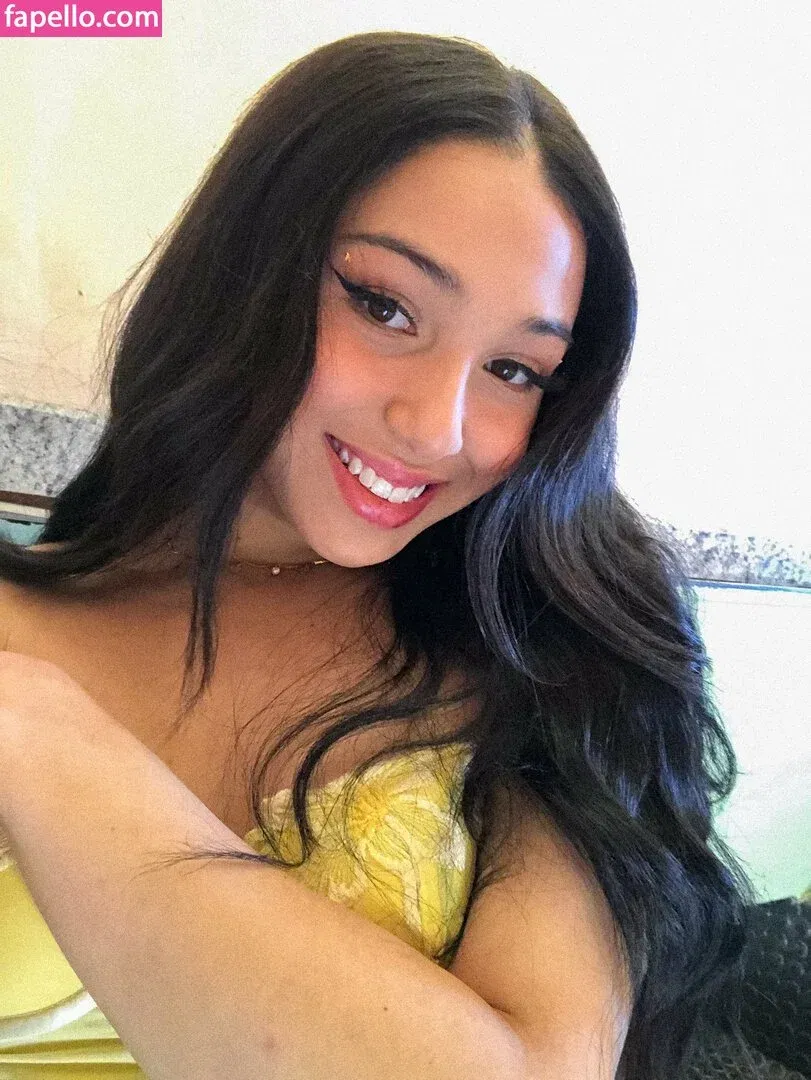 Luana Moraes Onlyfans Photo Gallery 