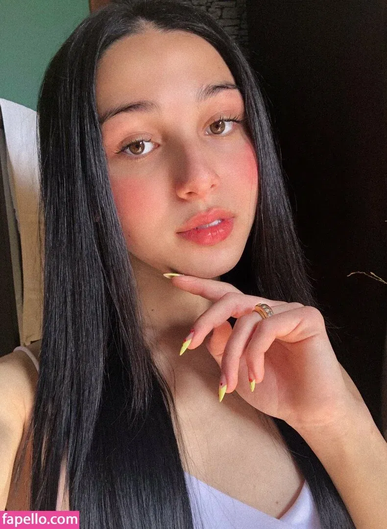 Luana Moraes Onlyfans Photo Gallery 