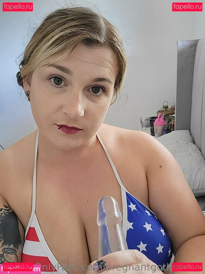 pregnantgothmama Onlyfans Photo Gallery 