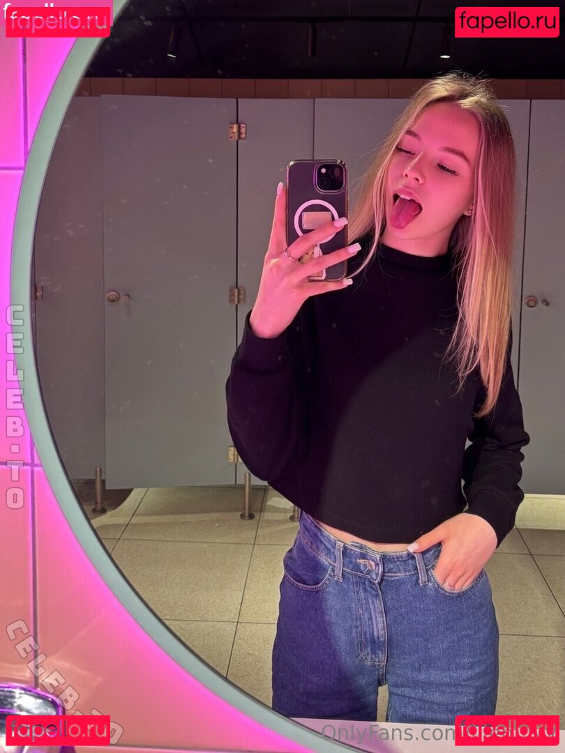 Emily Little Nude Onlyfans Photo 5