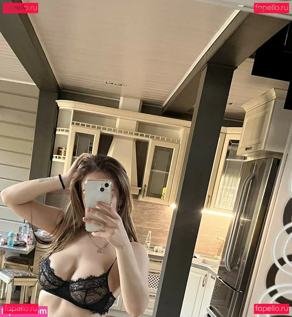 GoodGirlLika Onlyfans Photo Gallery 