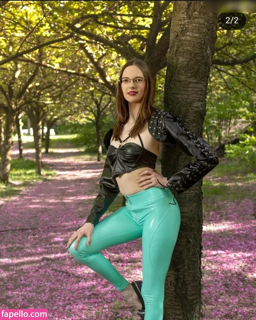 mrs-crazy Onlyfans Photo Gallery 