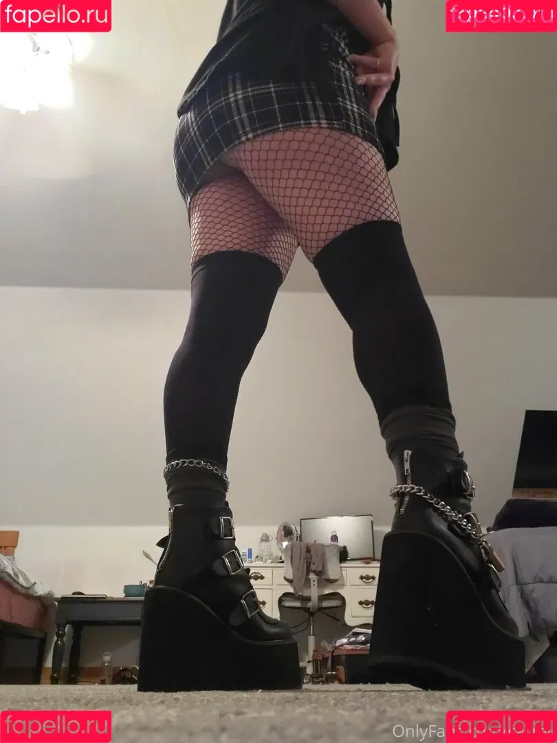 Carmii Onlyfans Photo Gallery 