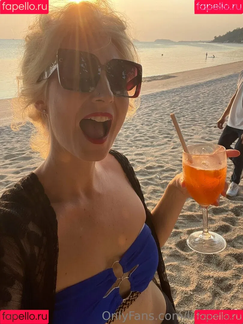 liakovach Onlyfans Photo Gallery 