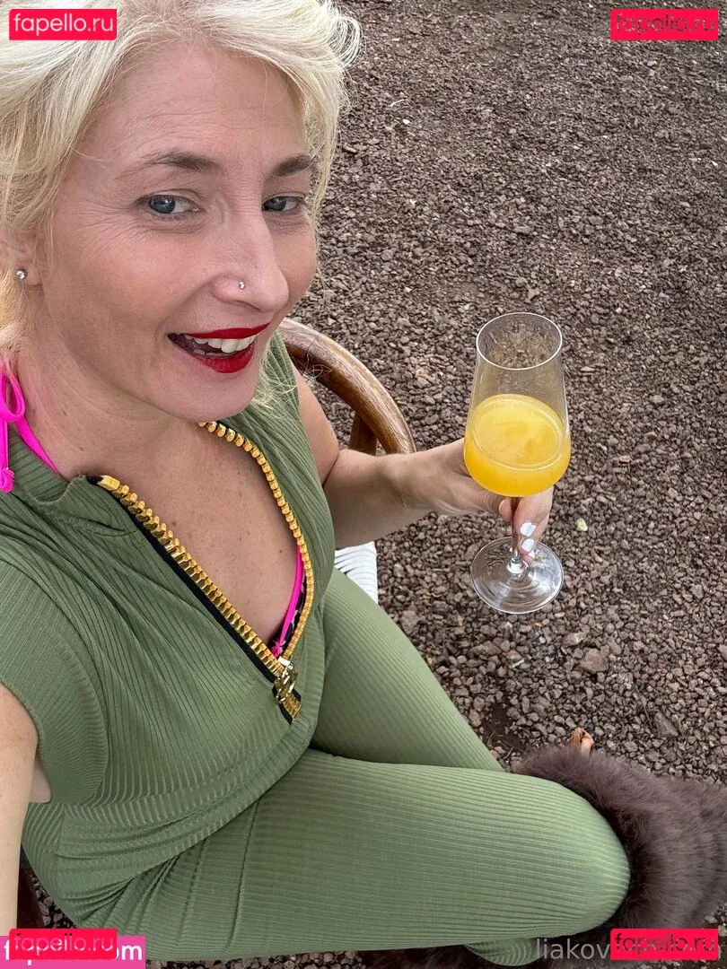 liakovach Onlyfans Photo Gallery 