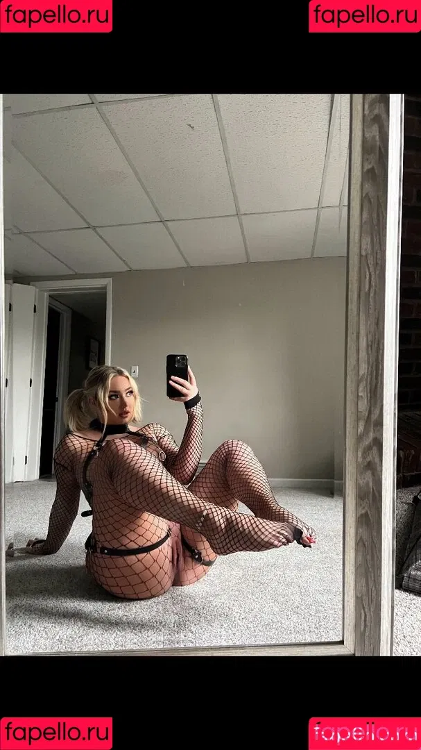 Emmarenedwier Onlyfans Photo Gallery 