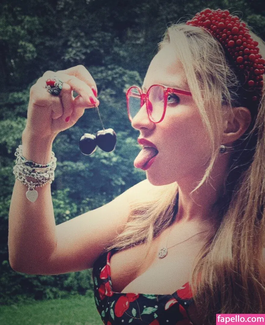 Veronica Silesto Onlyfans Photo Gallery 