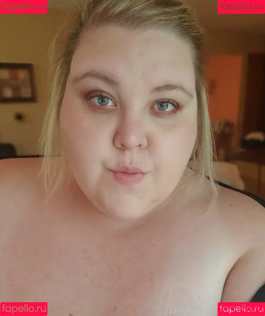 peachyg28 Onlyfans Photo Gallery 