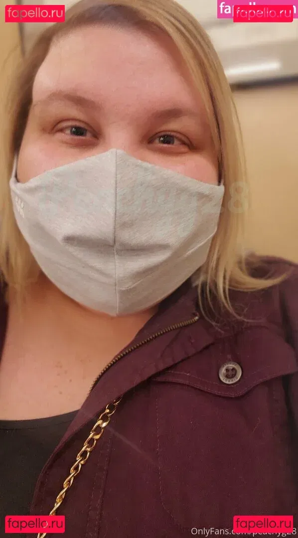 peachyg28 Onlyfans Photo Gallery 