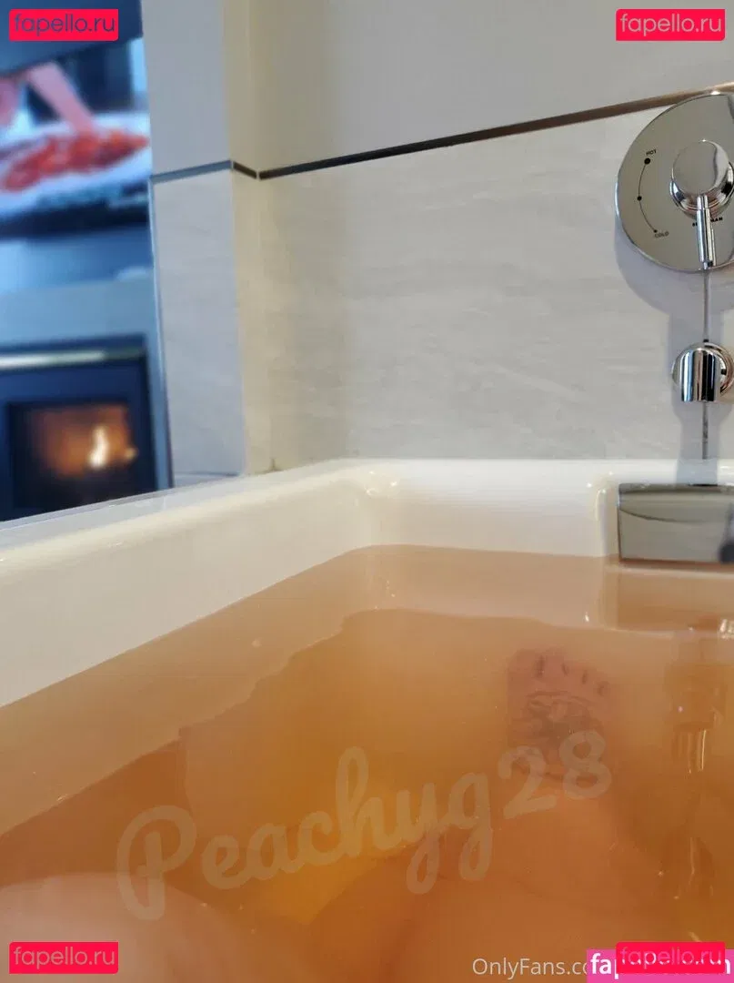 peachyg28 Onlyfans Photo Gallery 