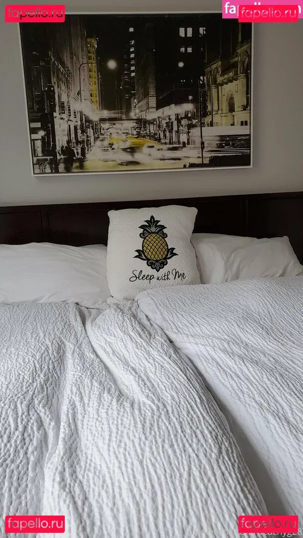 peachyg28 Onlyfans Photo Gallery 