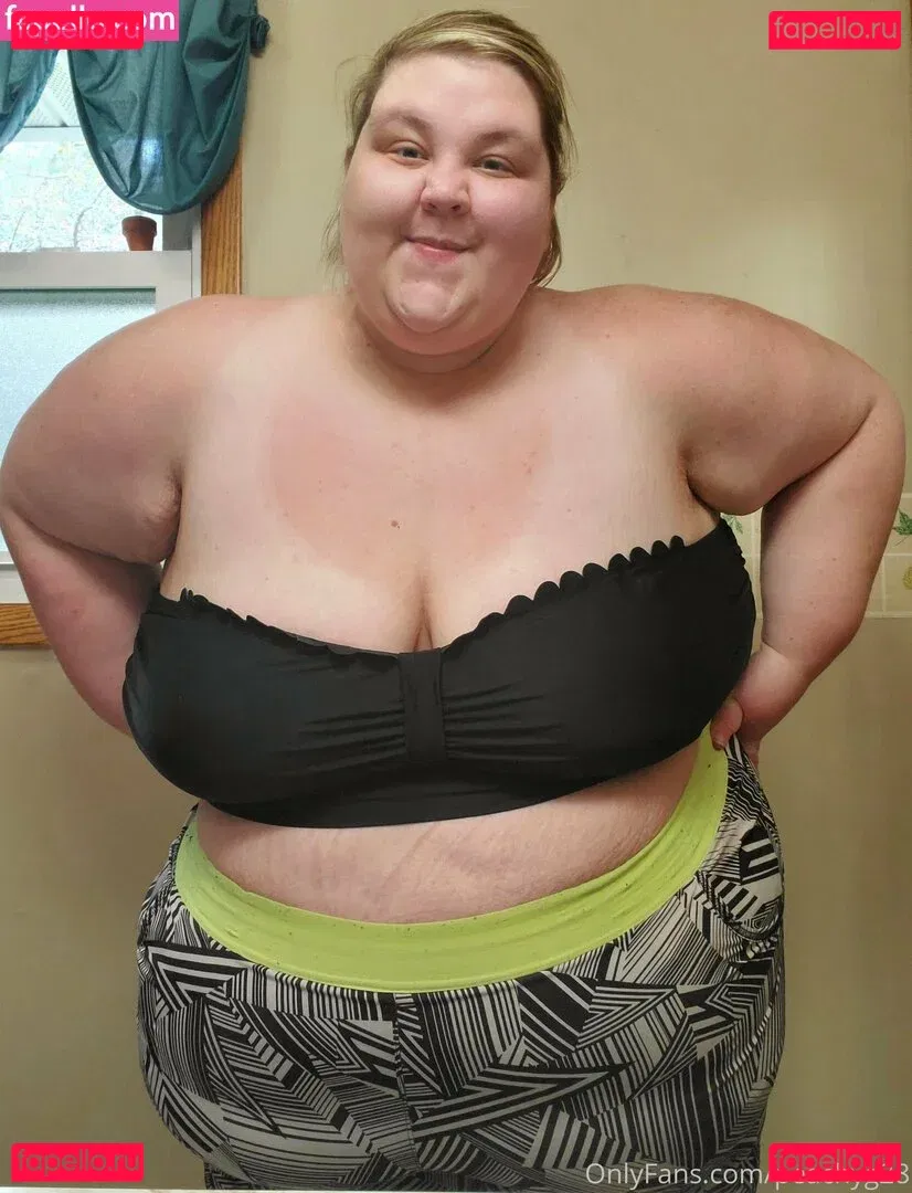 peachyg28 Onlyfans Photo Gallery 