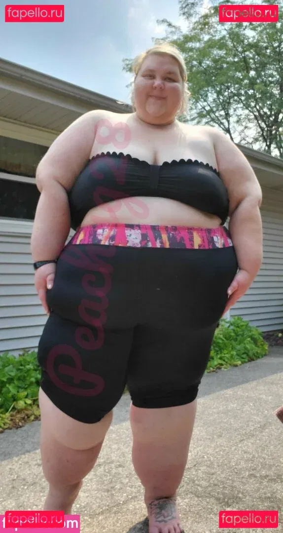 peachyg28 Onlyfans Photo Gallery 