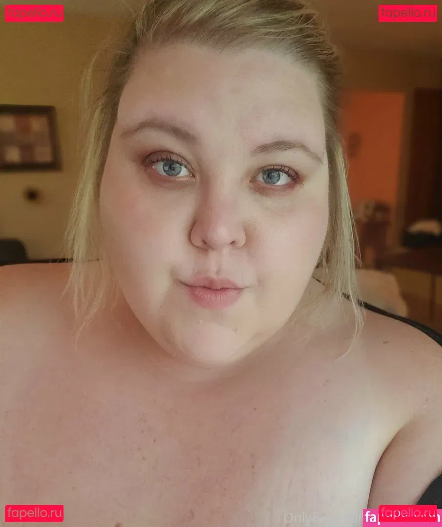 peachyg28 Onlyfans Photo Gallery 