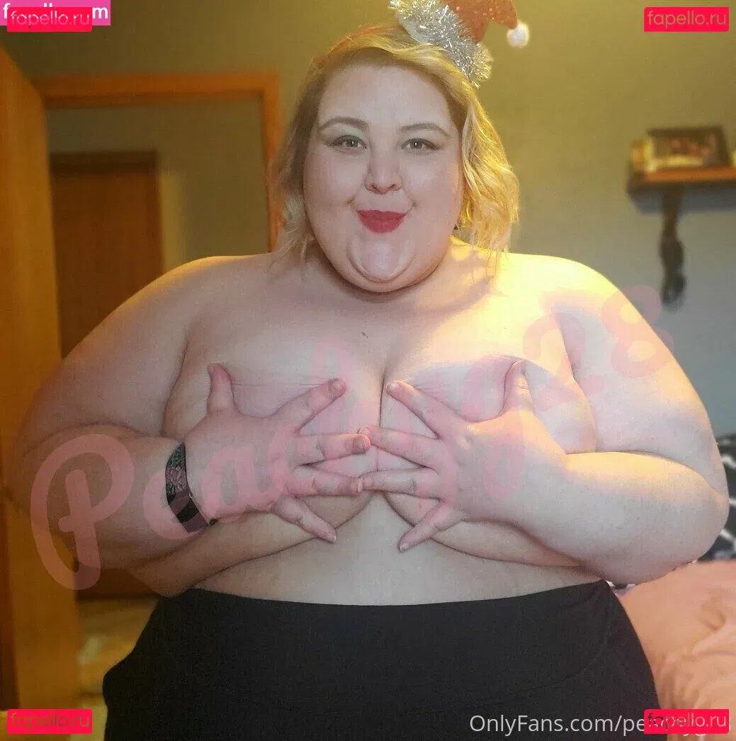 peachyg28 Onlyfans Photo Gallery 