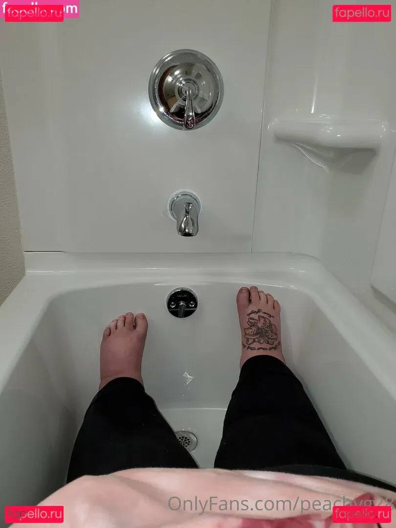 peachyg28 Onlyfans Photo Gallery 