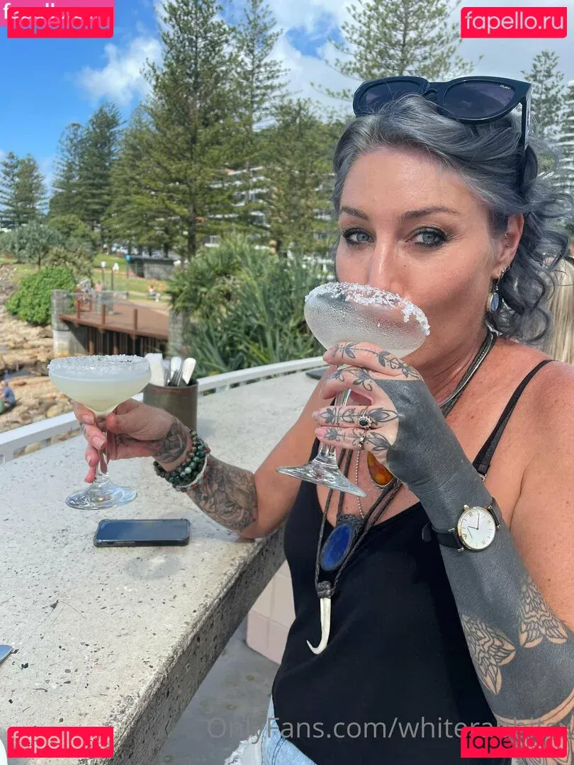 whiterabbitsx Onlyfans Photo Gallery 