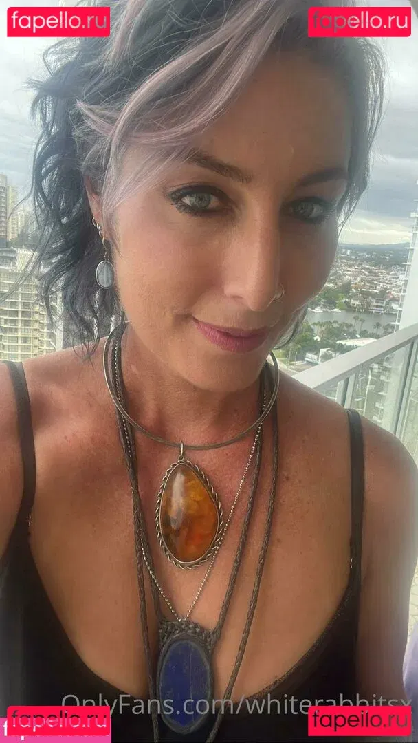 whiterabbitsx Onlyfans Photo Gallery 