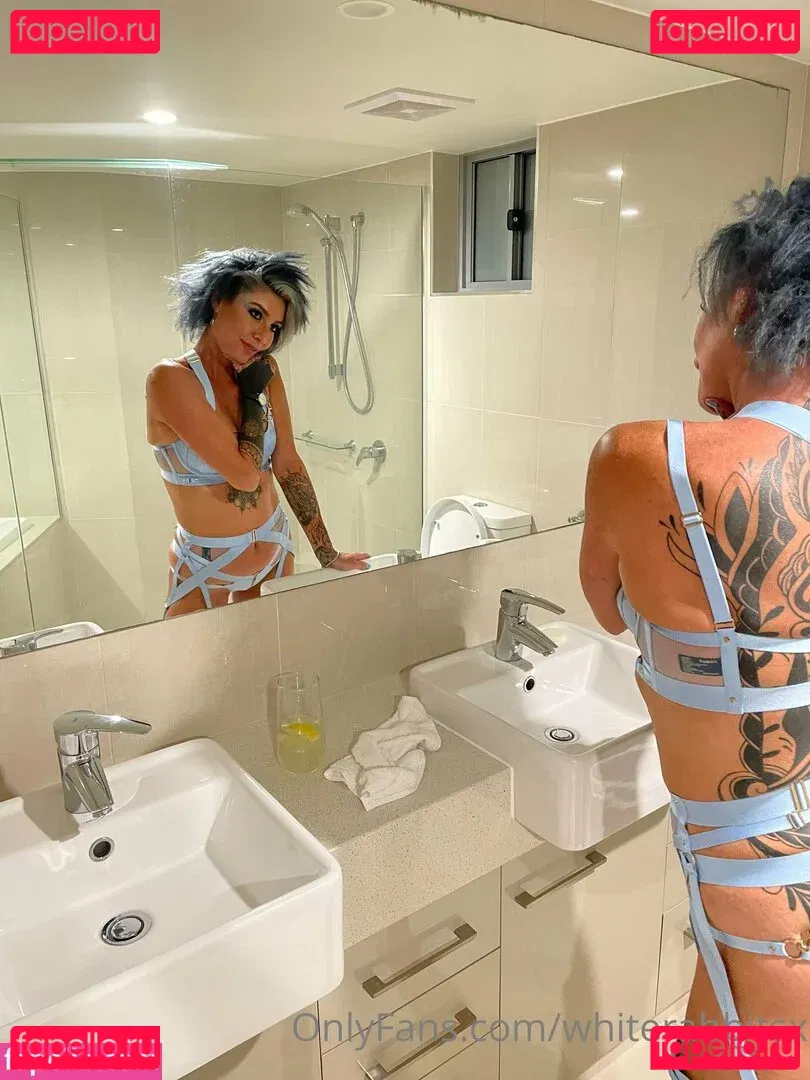 whiterabbitsx Onlyfans Photo Gallery 