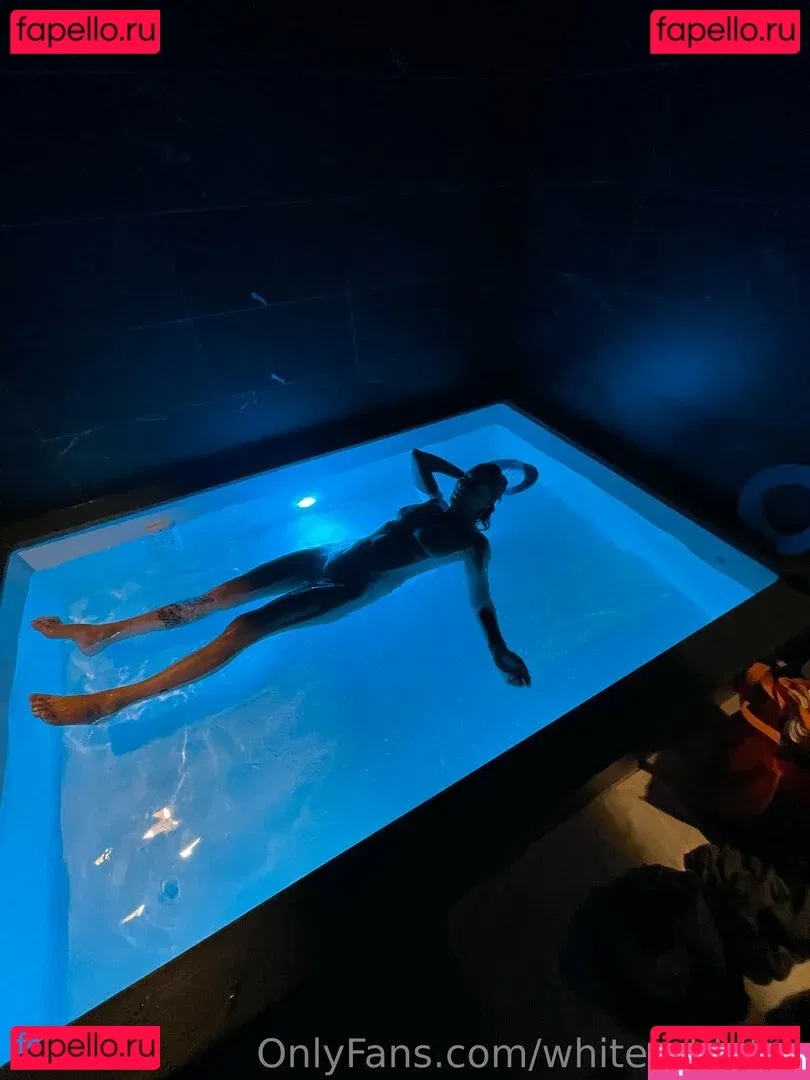 whiterabbitsx Onlyfans Photo Gallery 