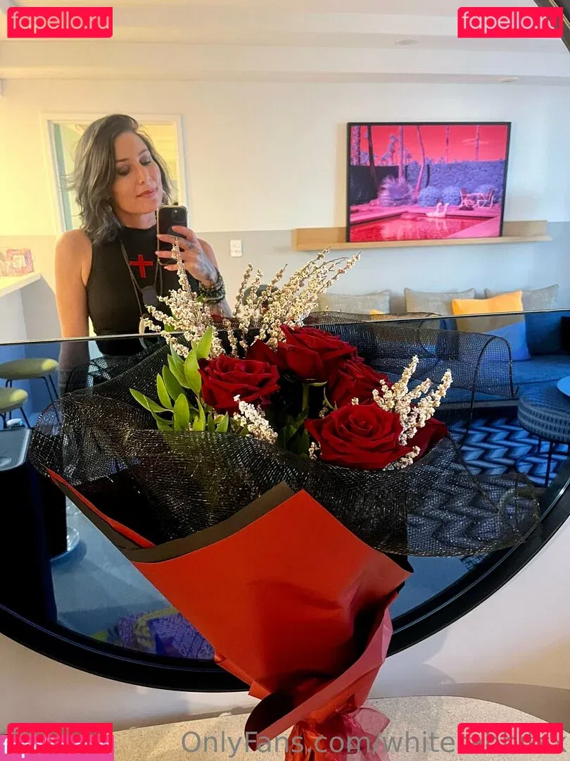 whiterabbitsx Onlyfans Photo Gallery 