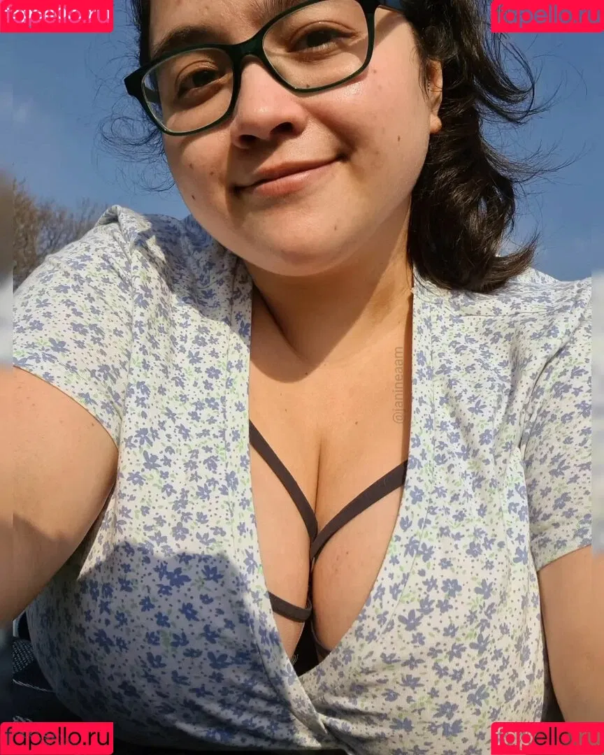janineaam Onlyfans Photo Gallery 