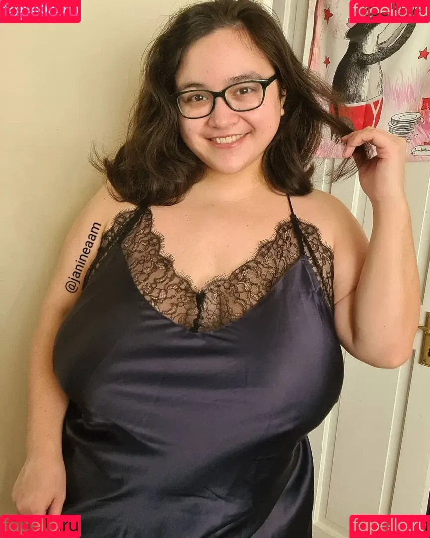 janineaam Onlyfans Photo Gallery 