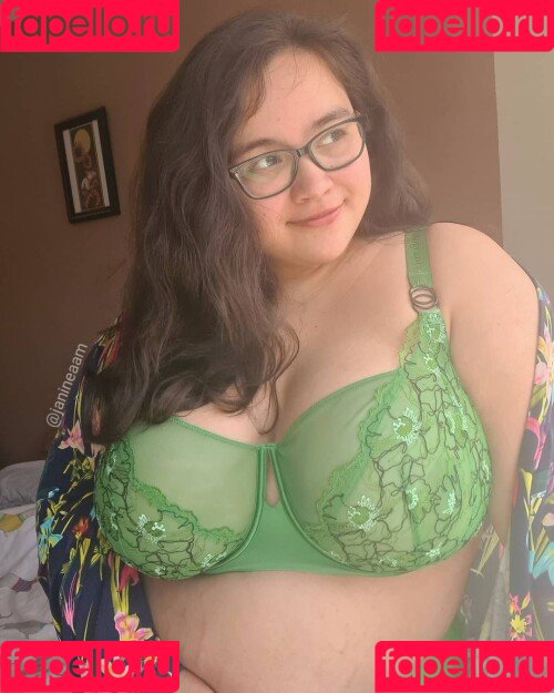 janineaam Onlyfans Photo Gallery 