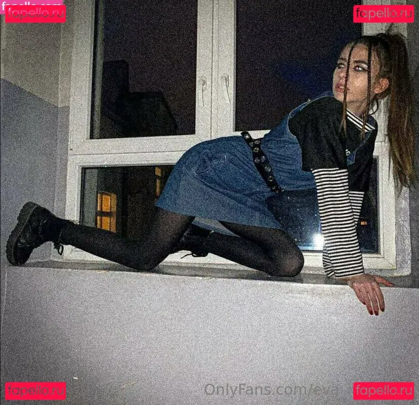 eva_innocent Onlyfans Photo Gallery 